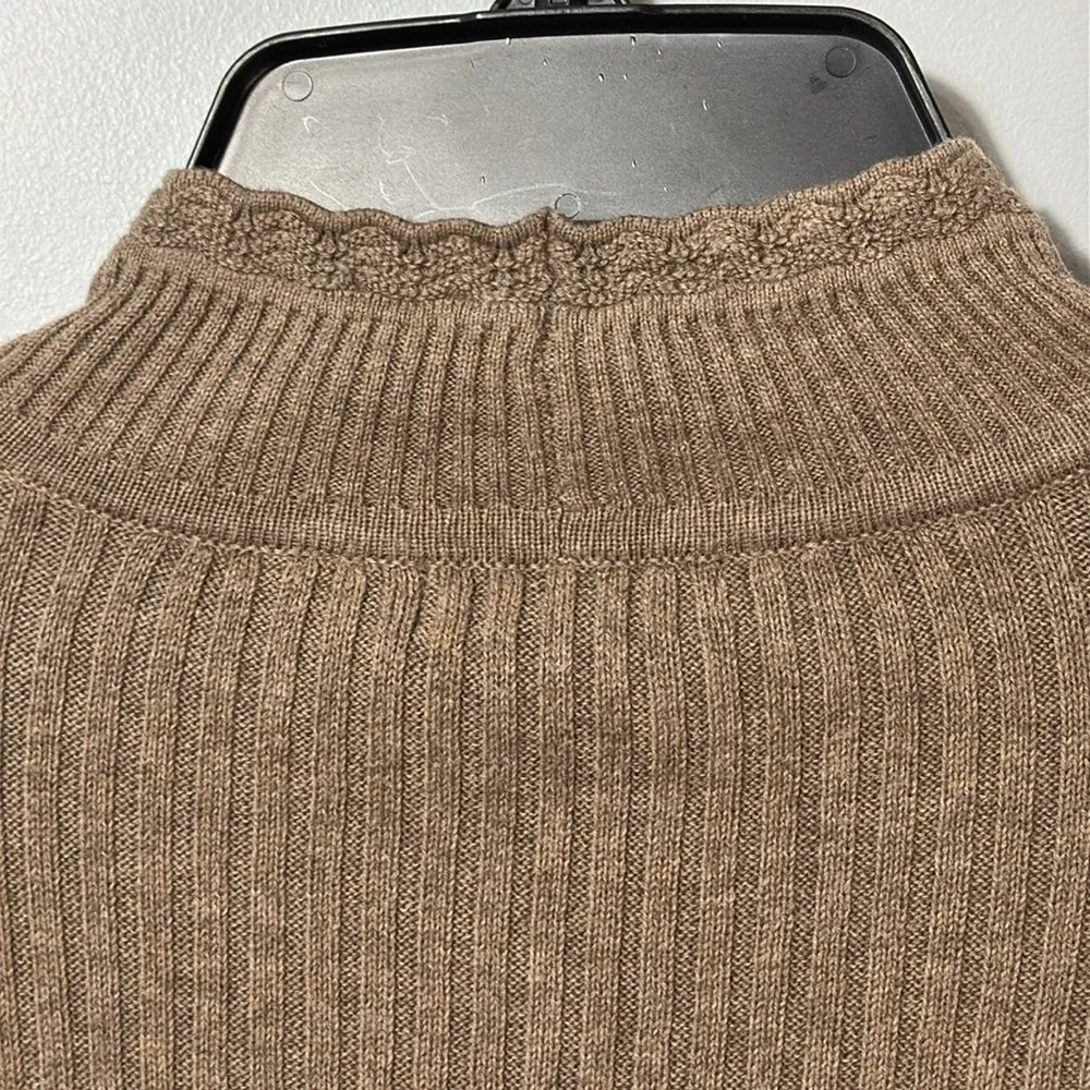 Jeanne Pierre Sweater‎ Taupe Mock Neck Scalloped in Size Petite M  NWT